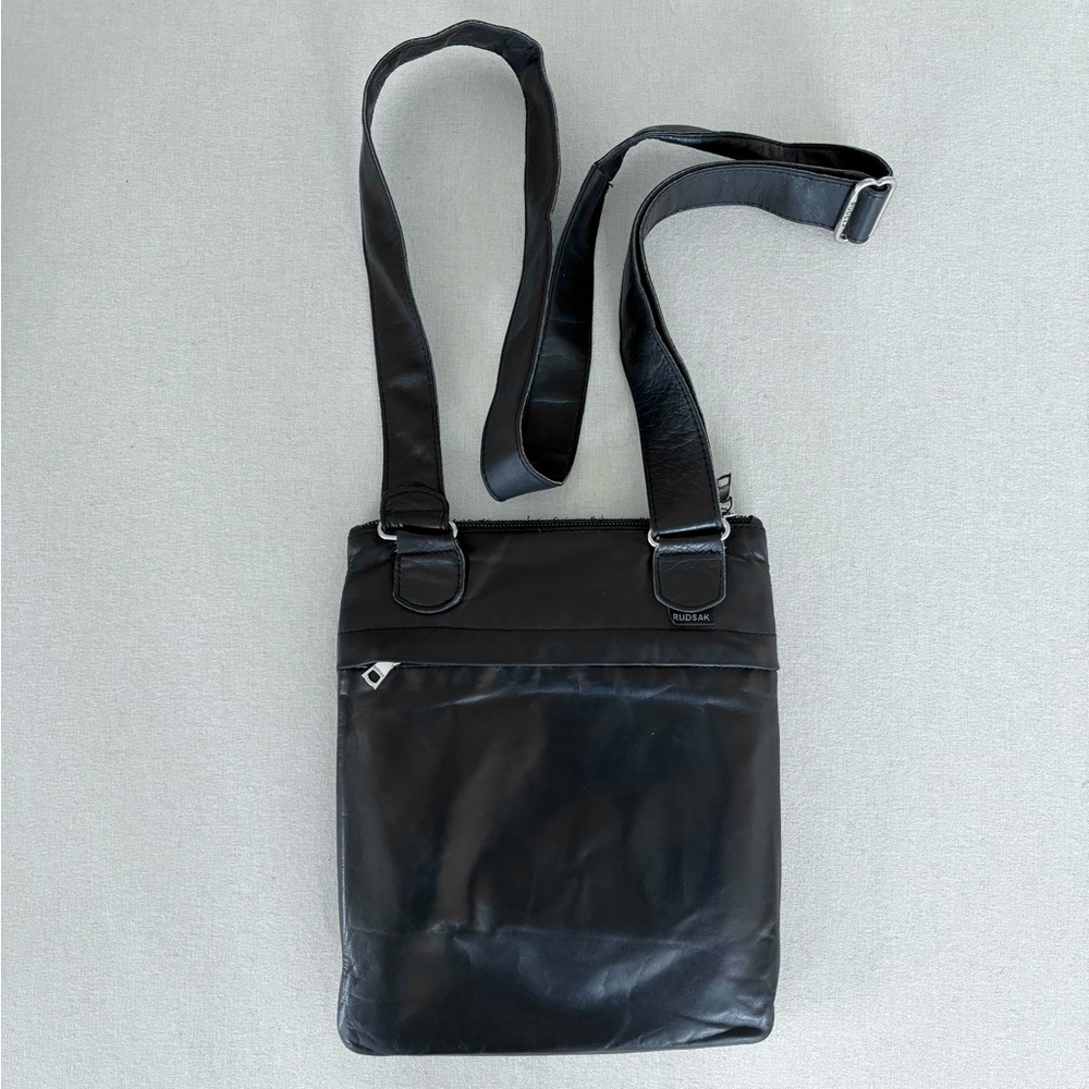 RUDSAK black leather crossbody bag